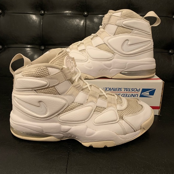 air max 2 uptempo 94 triple white